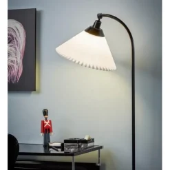 368 golvlampa, svart 142cm