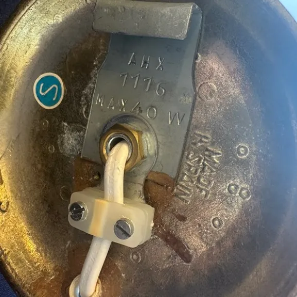 AH vägglampett, mässing/glas (1116)