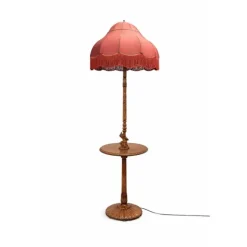 Bordeaux Golvlampa – Fransad Skärm