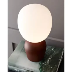 Buddy bordslampa, mörk roststruktur/opal