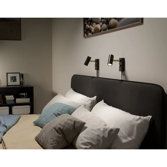 Cato vägglampa flat svart/mässing single