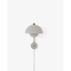 Flowerpot vägglampa VP8, Matt Light Grey