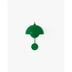 Flowerpot Vägglampa VP8, Signal Green