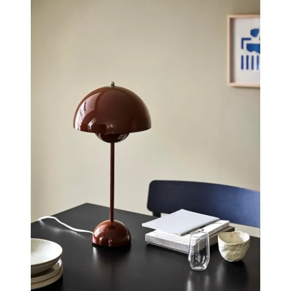 Flowerpot VP3 bordslampa, grå/beige 50cm