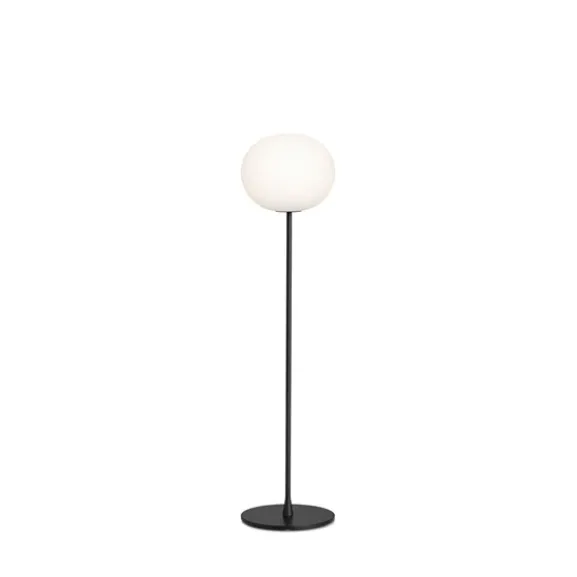 GLO-BALL F1 golvlampa, Svart/Opalgals 135cm