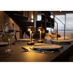 Humble Two Bordslampa, guld