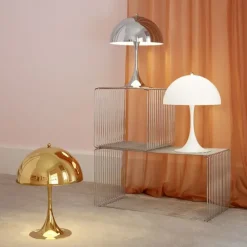 Panthella bordslampa 320 mässing
