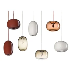 Pebble Långsträckt takpendel, varmgrå/glas 16cm