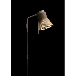 Petite vägglampa, valnöt 37cm