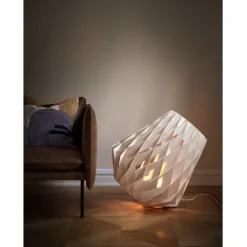 Pilke Signature 64 golvlampa, björk