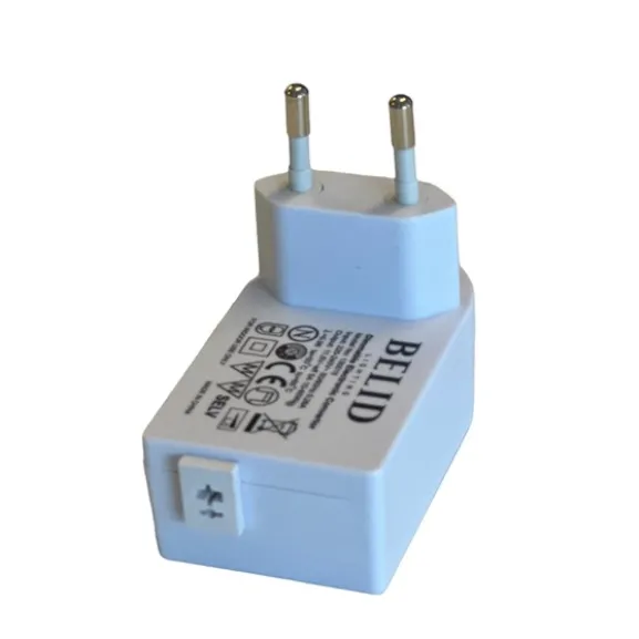 Plugg-in Trafo 12V 10-60W elektronisk, vit