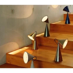Pose Portabel bordslampa Putty
