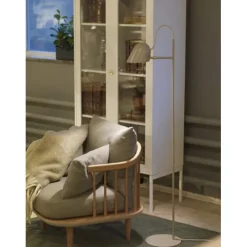 Streck golvlampa, varmgrå/mässing