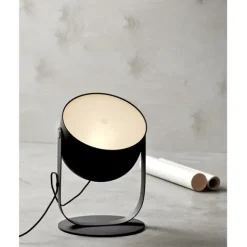 Svejk 18 bordslampa, svart