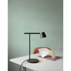Tip bordslampa, svart
