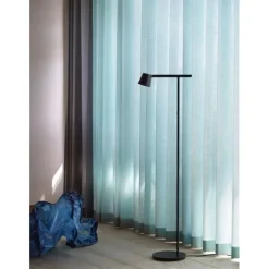 Tip golvlampa, svart