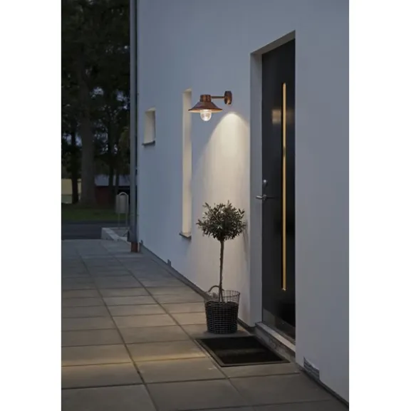 Vega vägglykta, koppar